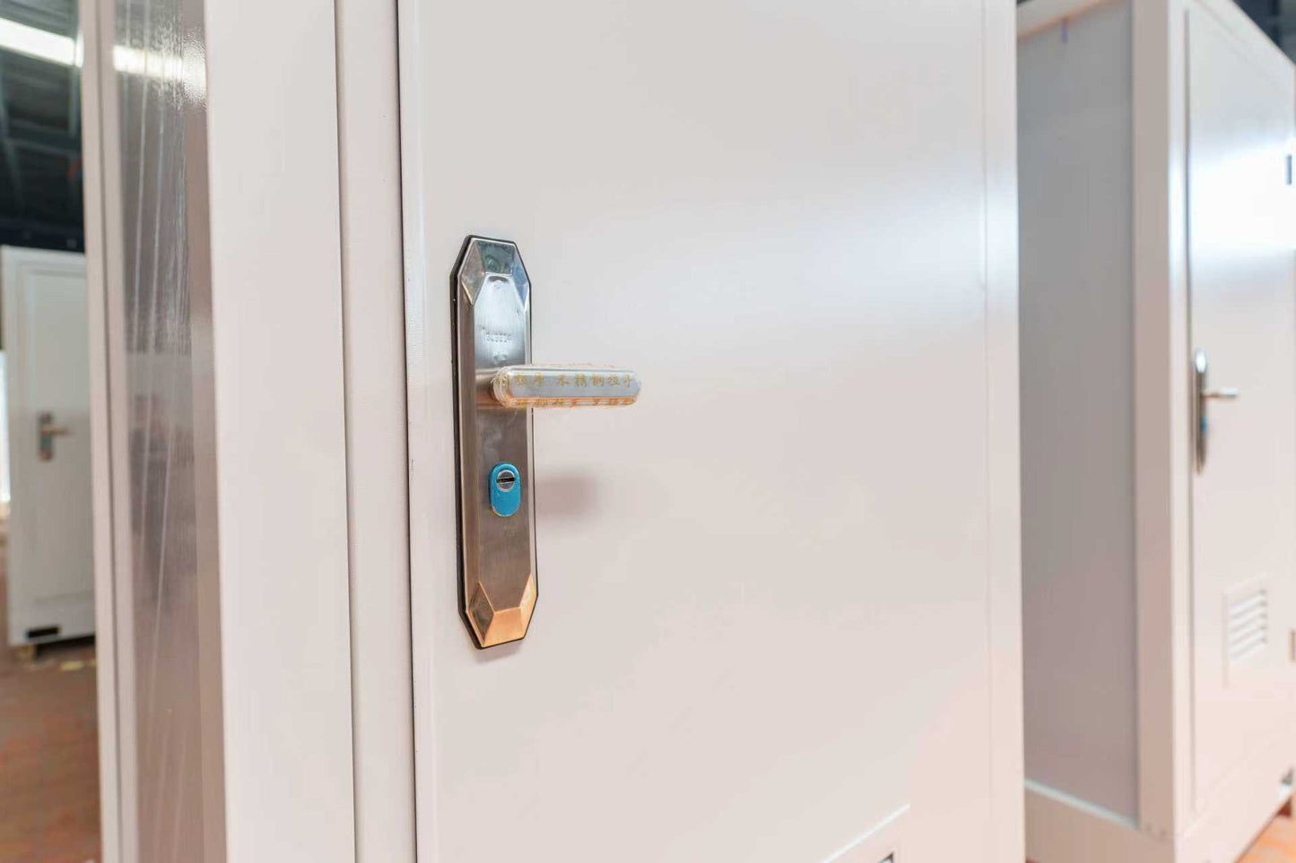 Movotex Portable Restroom Unit - Twin Toilet