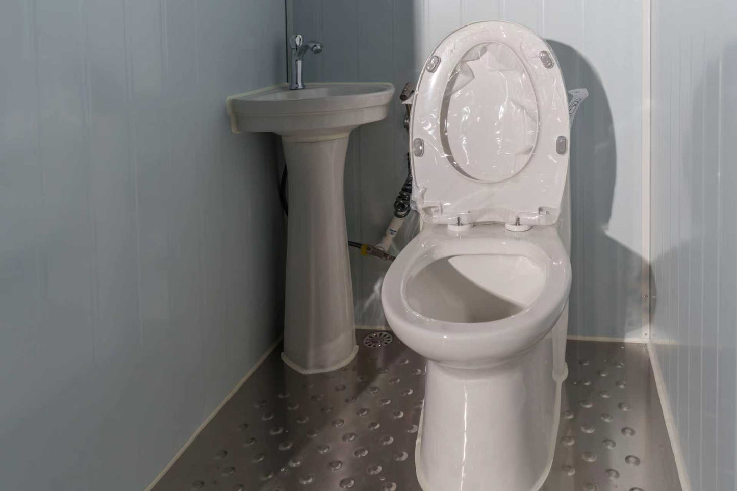 Movotex Portable Restroom Unit - Twin Toilet