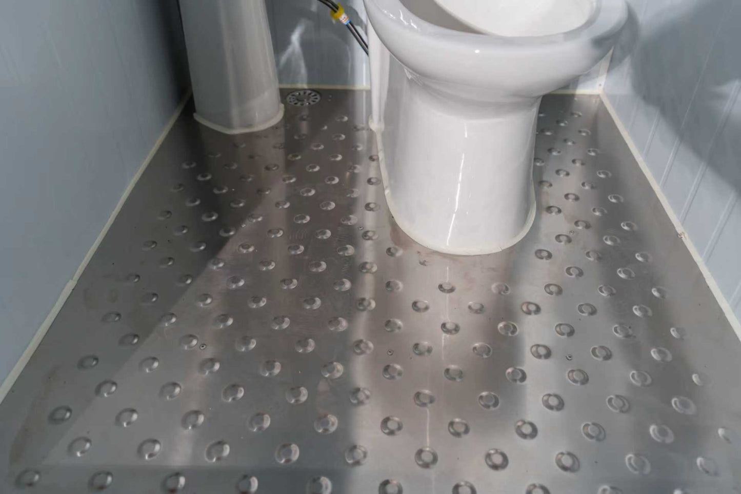 Movotex Portable Restroom Unit - Twin Toilet