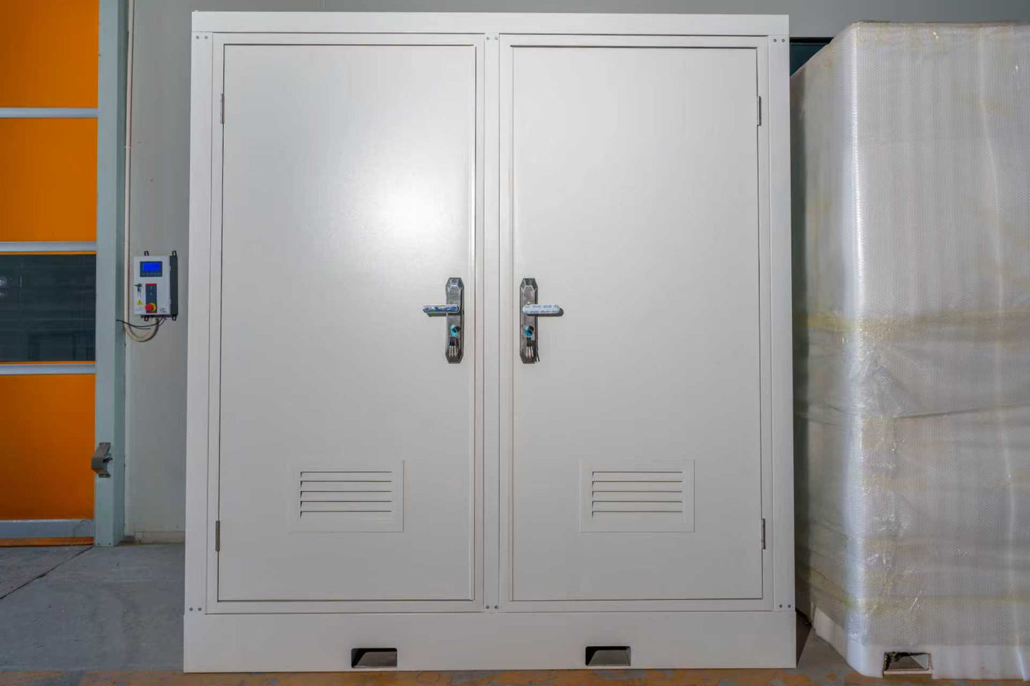 Movotex Portable Restroom Unit - Twin Toilet